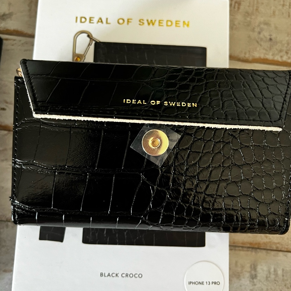 Ideal of Sweden Black Croco Wallet Case